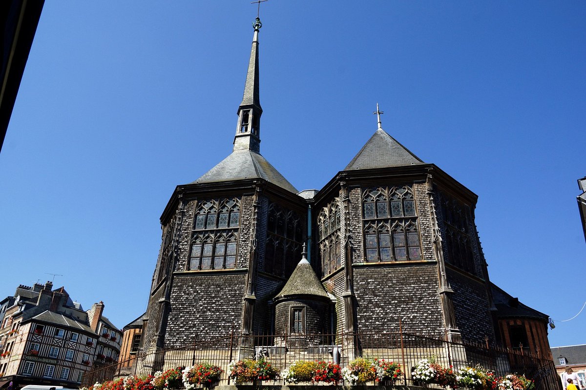 Sinte-Katelijnekerk, de grootste houten kerk in Frankrijk